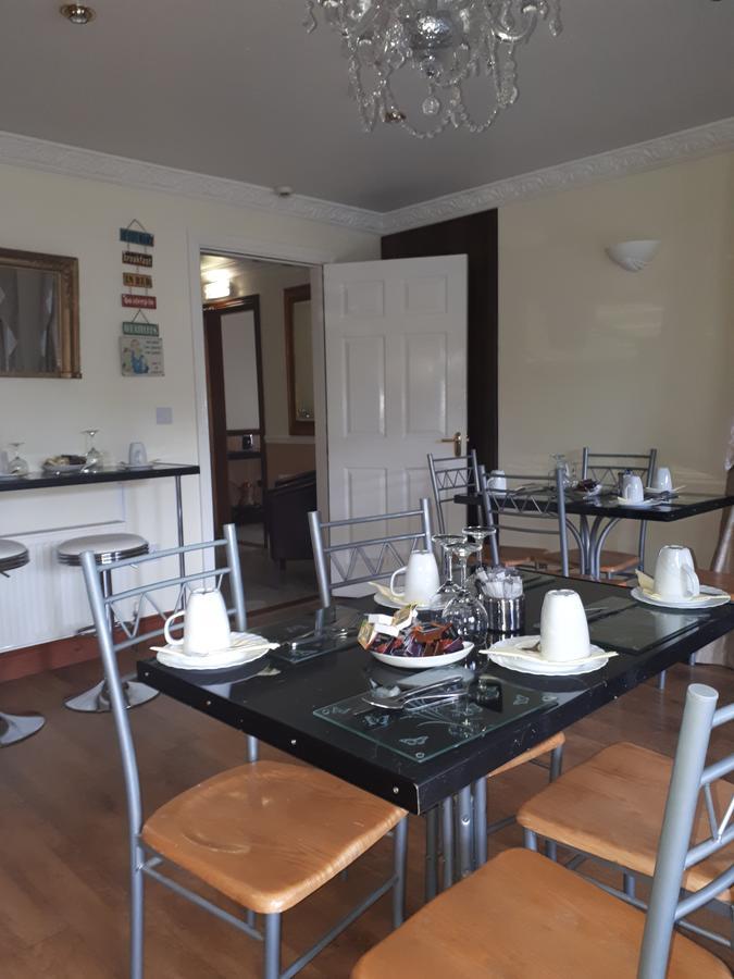 Goldendawn Guest House Citywest Εξωτερικό φωτογραφία